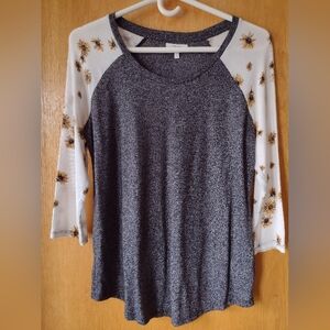 Maurices Sunflower Baseball Shirt Size Small